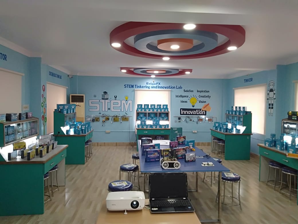 EdgeFX STEM Tinkering and Innovation Lab